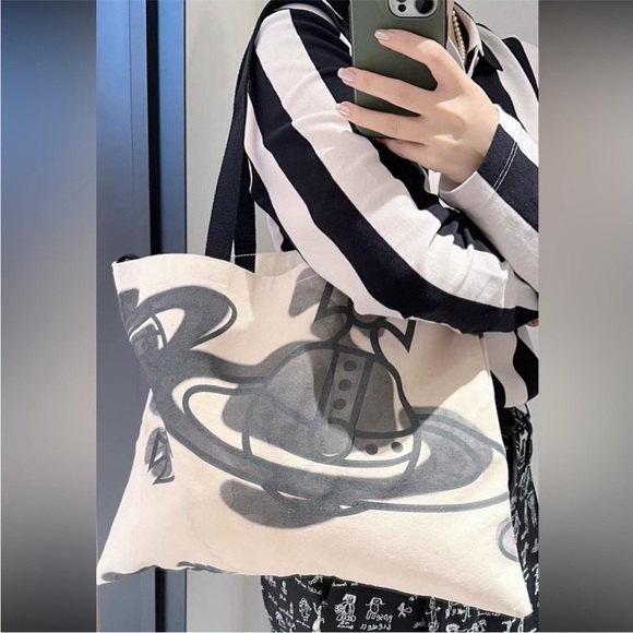 Vivienne Westwood Handbags - Vivienne Westwood gift tote